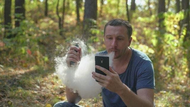 Understanding nhà cái uy tín while answering are e cigarettes and vapes the same A balanced consumer guide to trust and vaping