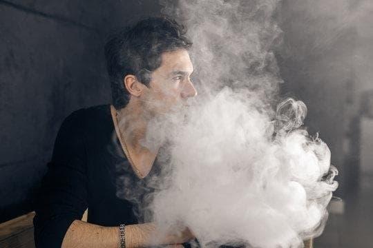 IBvape investigates does electronic cigarette harm your health and safety, IBvape reviews the evidence and practical tips