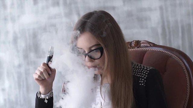IBvape Buying Guide IBvape Compared with puff bar e-cigarettes on Flavor Battery Life Safety and Price